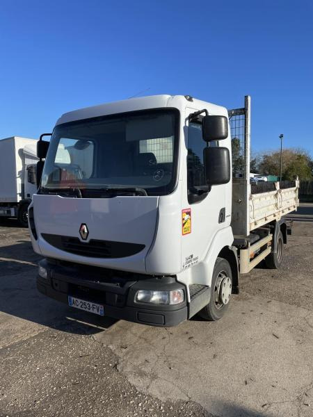 Renault Midlum 160 - Billenőplatós teherautó: 5 kép. Renault Midlum 160 - Billenőplatós teherautó: 5 kép.