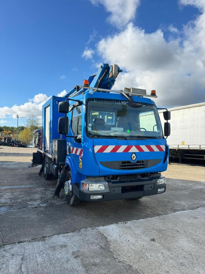 Renault Midlum 180 - Emelőkosaras teherautó: 1 kép. Renault Midlum 180 - Emelőkosaras teherautó: 1 kép.