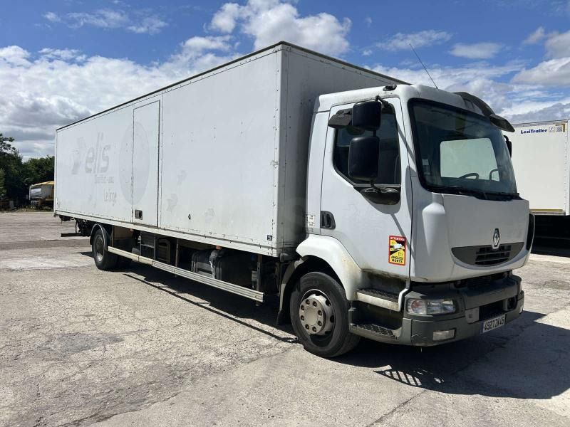 Renault Midlum 180 - Dobozos felépítményű teherautó: 2 kép. Renault Midlum 180 - Dobozos felépítményű teherautó: 2 kép.