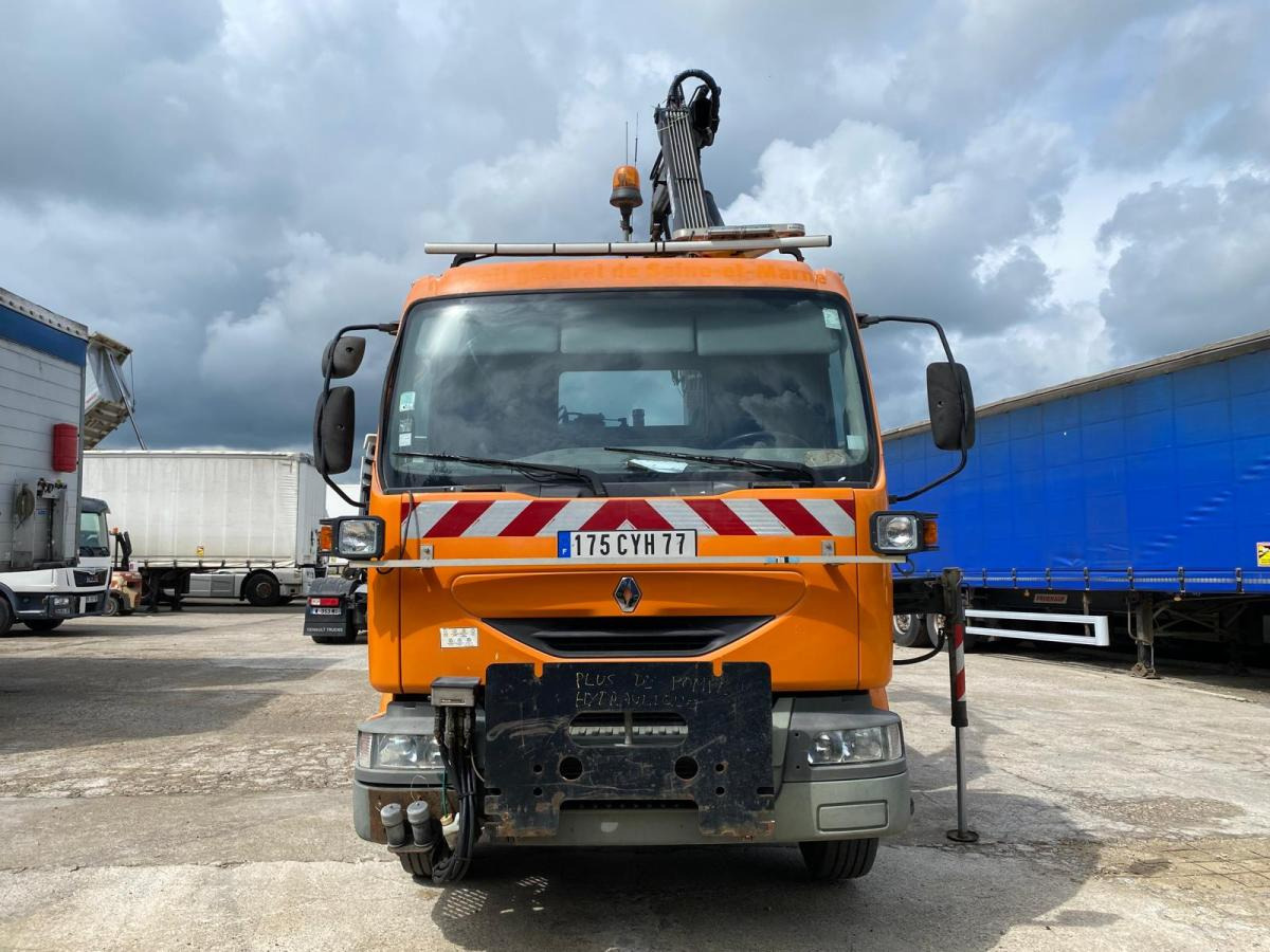 Renault Midlum 180 - Billenőplatós teherautó, Darus autó: 2 kép. Renault Midlum 180 - Billenőplatós teherautó, Darus autó: 2 kép.