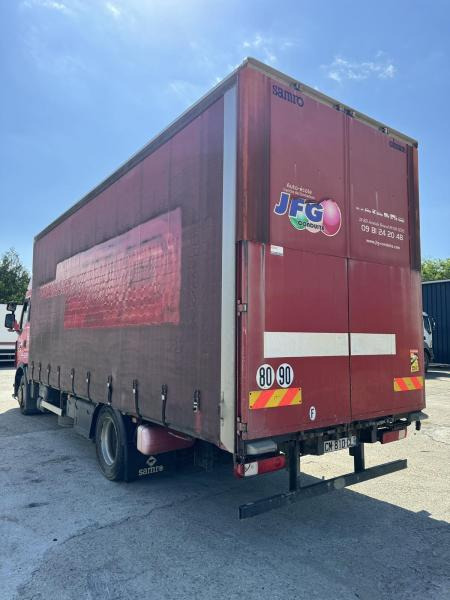 Renault Premium 450 - Ponyvás teherautó: 5 kép. Renault Premium 450 - Ponyvás teherautó: 5 kép.