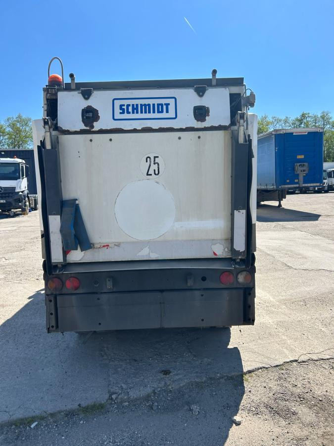Schmidt Clingo 500 Compact 400 - Utcaseprő gép: 3 kép. Schmidt Clingo 500 Compact 400 - Utcaseprő gép: 3 kép.
