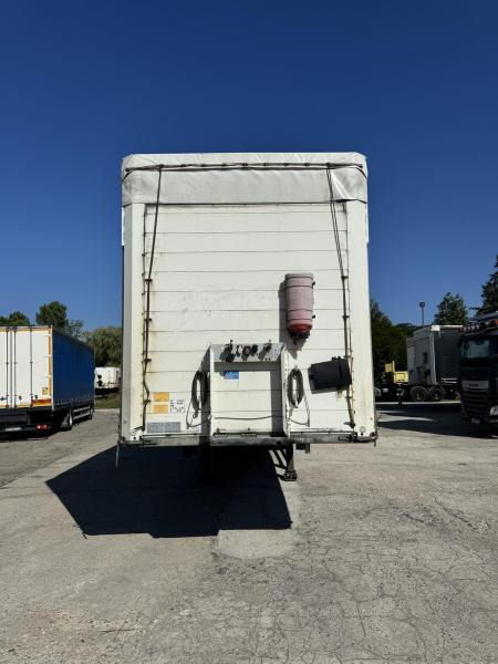 Schmitz Cargobull - Ponyvás félpótkocsi: 5 kép. Schmitz Cargobull - Ponyvás félpótkocsi: 5 kép.