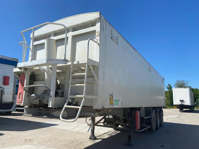 Stas - Félpótkocsi billenőplatós: 3 kép. Stas - Félpótkocsi billenőplatós: 3 kép.