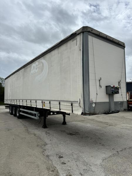Trouillet - Ponyvás félpótkocsi: 3 kép. Trouillet - Ponyvás félpótkocsi: 3 kép.