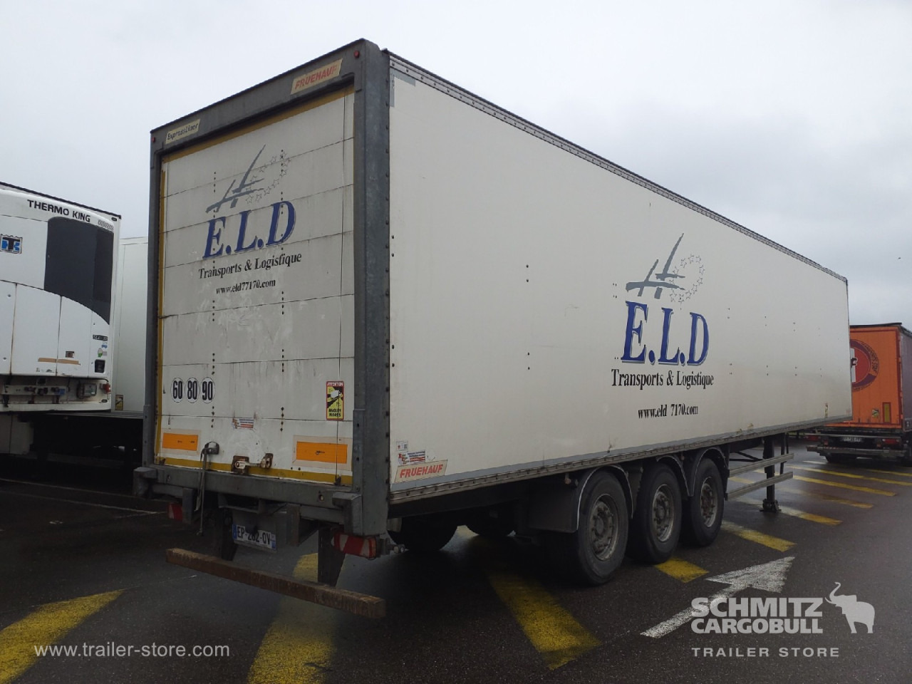 FRUEHAUF Dryfreight Standard Roller shutter door - Félpótkocsi dobozos: 5 kép. FRUEHAUF Dryfreight Standard Roller shutter door - Félpótkocsi dobozos: 5 kép.