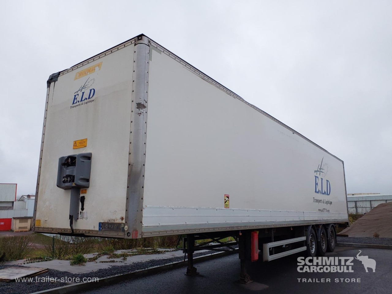 FRUEHAUF Dryfreight Standard Roller shutter door - Félpótkocsi dobozos: 4 kép. FRUEHAUF Dryfreight Standard Roller shutter door - Félpótkocsi dobozos: 4 kép.