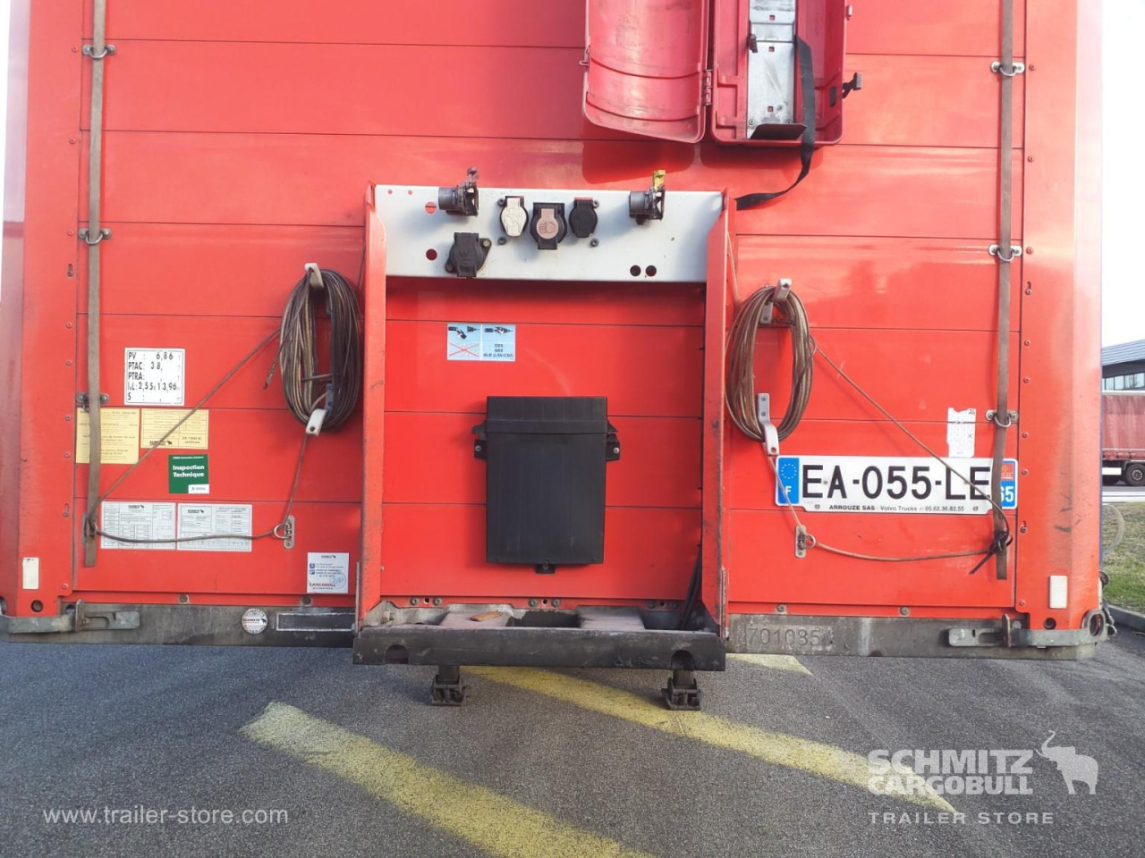 SCHMITZ Rideaux Coulissant Standard - Ponyvás félpótkocsi: 3 kép. SCHMITZ Rideaux Coulissant Standard - Ponyvás félpótkocsi: 3 kép.