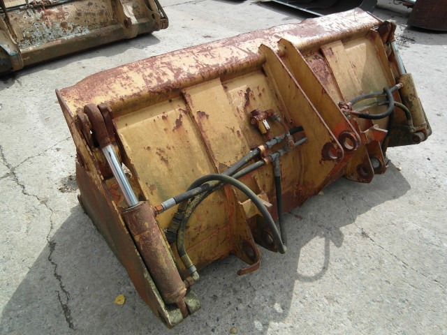 Atlas - Rakodókanál: 4 kép. Atlas - Rakodókanál: 4 kép.