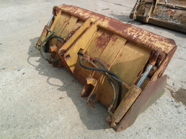 Atlas - Rakodókanál: 3 kép. Atlas - Rakodókanál: 3 kép.