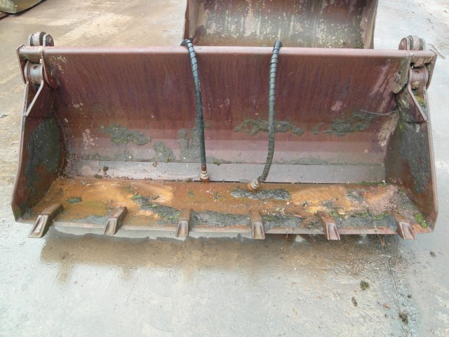 Atlas - Rakodókanál: 5 kép. Atlas - Rakodókanál: 5 kép.