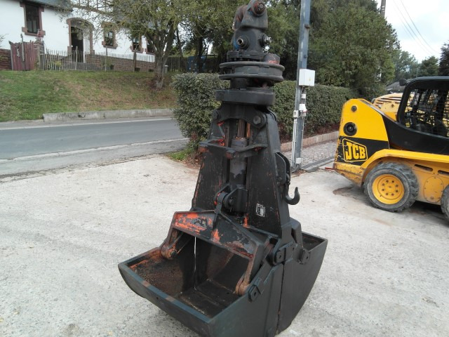 Atlas E 39 - Csipegető kanál: 1 kép. Atlas E 39 - Csipegető kanál: 1 kép.