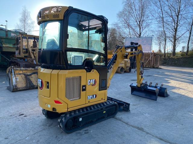 Cat 301.8 - Minikotró: 3 kép. Cat 301.8 - Minikotró: 3 kép.