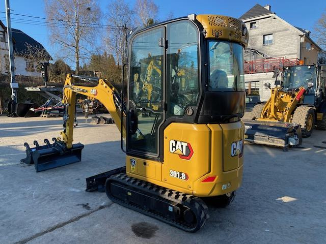 Cat 301.8 - Minikotró: 4 kép. Cat 301.8 - Minikotró: 4 kép.