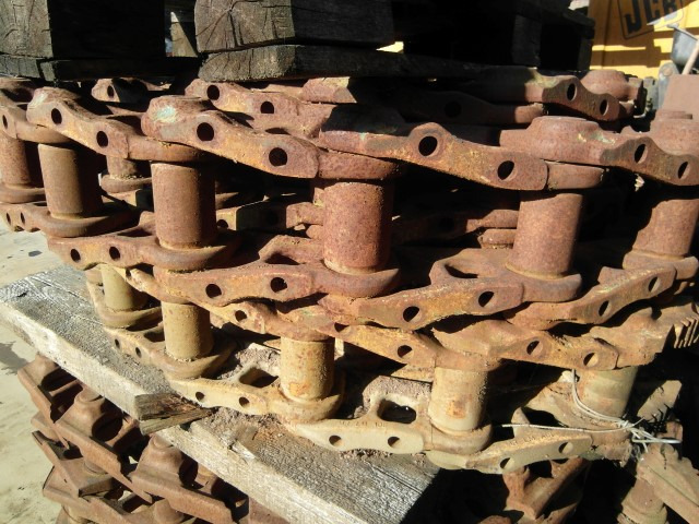 Caterpillar 963 - Lánctalp - Építőipari gépek: 3 kép. Caterpillar 963 - Lánctalp - Építőipari gépek: 3 kép.