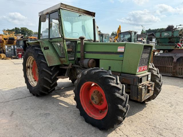 Fendt Favorit 612 LS Turbomatik - Traktor: 2 kép. Fendt Favorit 612 LS Turbomatik - Traktor: 2 kép.