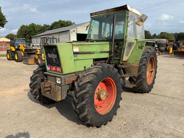 Fendt Favorit 612 LS Turbomatik - Traktor: 1 kép. Fendt Favorit 612 LS Turbomatik - Traktor: 1 kép.