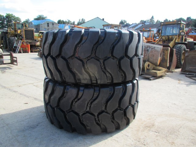 HILO 35/65R33 LCHS - Gumiabroncs - Építőipari gépek: 3 kép. HILO 35/65R33 LCHS - Gumiabroncs - Építőipari gépek: 3 kép.