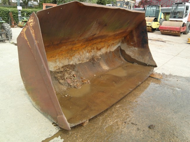 Hanomag - Rakodókanál: 2 kép. Hanomag - Rakodókanál: 2 kép.