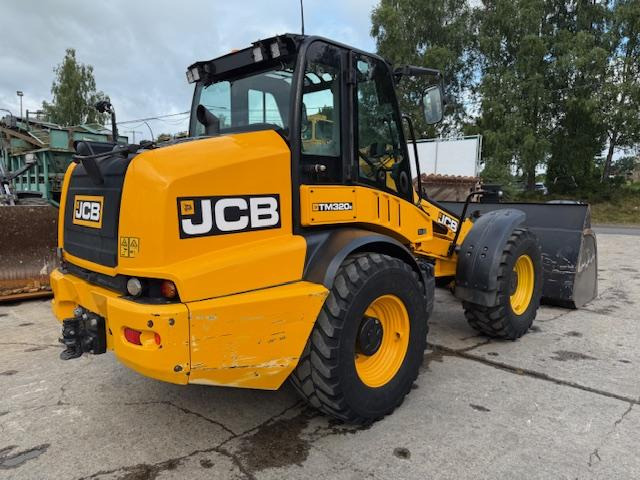 JCB TM 320 S T4F - Teleszkópos rakodó: 3 kép. JCB TM 320 S T4F - Teleszkópos rakodó: 3 kép.