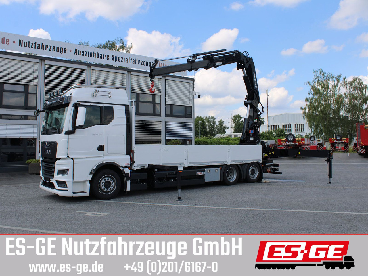 MAN TGX 26.480 6x2-4 LL CH mit MKG HLK531 a5 - Platós teherautó, Darus autó: 1 kép. MAN TGX 26.480 6x2-4 LL CH mit MKG HLK531 a5 - Platós teherautó, Darus autó: 1 kép.