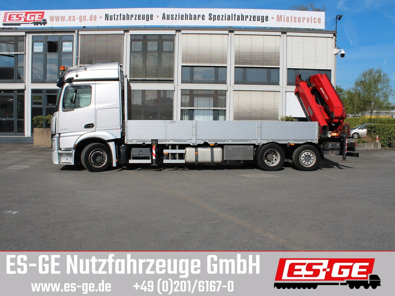 Mercedes-Benz 2546 L NR 6x2 Actros, Pritsche, MKG HLK 531 a5 - Platós teherautó, Darus autó: 1 kép. Mercedes-Benz 2546 L NR 6x2 Actros, Pritsche, MKG HLK 531 a5 - Platós teherautó, Darus autó: 1 kép.