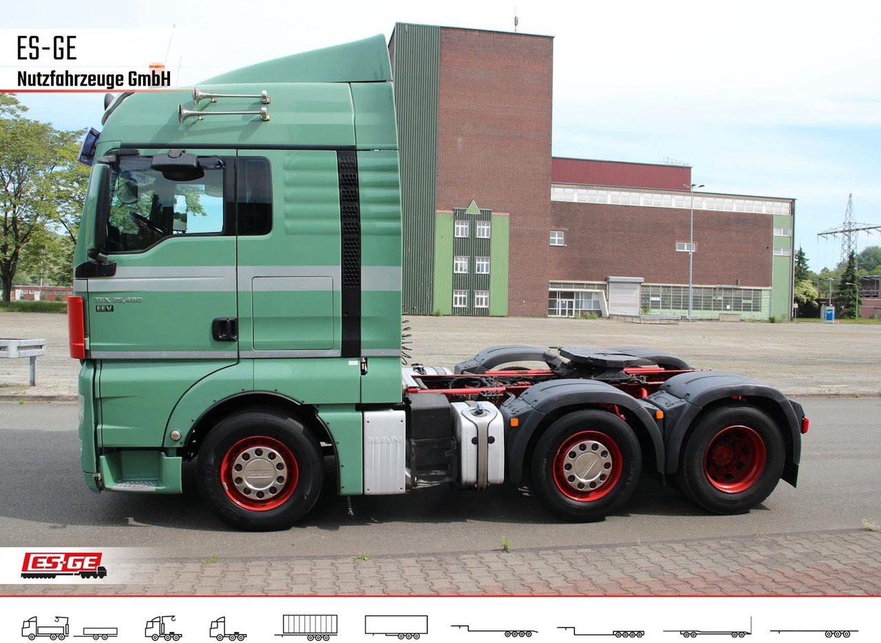MAN TGX 26480 6x2/4 BLS - Nyergesvontató: 3 kép. MAN TGX 26480 6x2/4 BLS - Nyergesvontató: 3 kép.