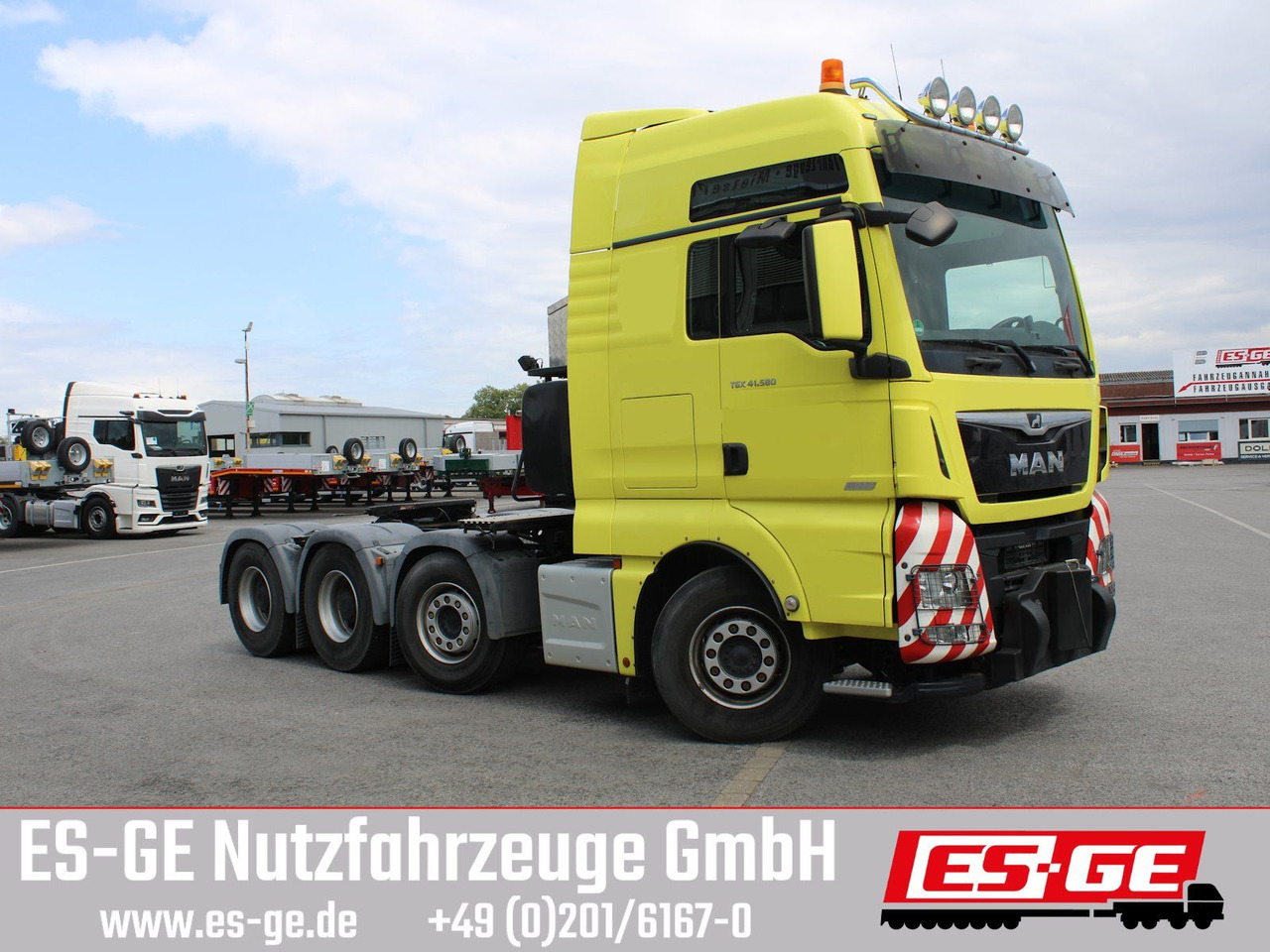 MAN TGX 41.580 8x4/4 BLS - Nyergesvontató: 3 kép. MAN TGX 41.580 8x4/4 BLS - Nyergesvontató: 3 kép.