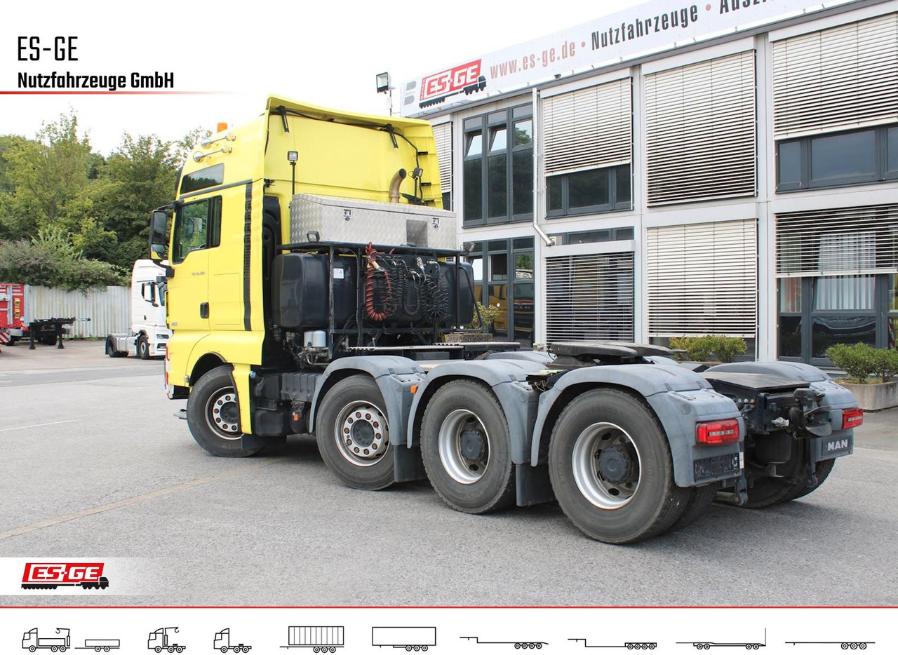 MAN TGX 41.580 8x4/4 BLS - Nyergesvontató: 2 kép. MAN TGX 41.580 8x4/4 BLS - Nyergesvontató: 2 kép.