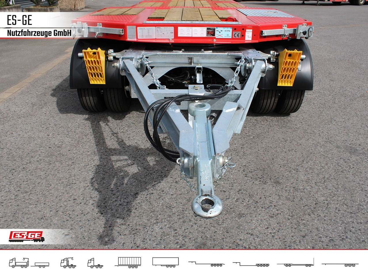 Schwarzmüller Tieflader mit gekröpftem Plateau - Pótkocsi mélybölcsős: 5 kép. Schwarzmüller Tieflader mit gekröpftem Plateau - Pótkocsi mélybölcsős: 5 kép.