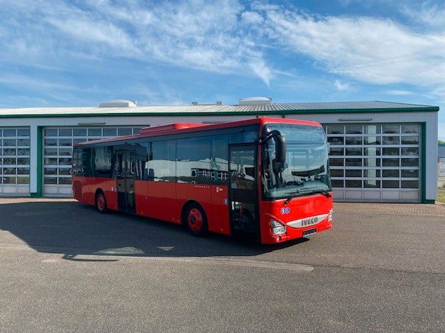 Iveco Crossway LE Low Entry KLIMA Gurte - Városi busz: 1 kép. Iveco Crossway LE Low Entry KLIMA Gurte - Városi busz: 1 kép.