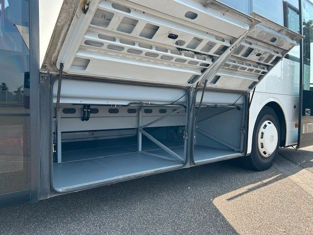 Mercedes-Benz 3 x INTEGRO - Helyközi busz: 5 kép. Mercedes-Benz 3 x INTEGRO - Helyközi busz: 5 kép.