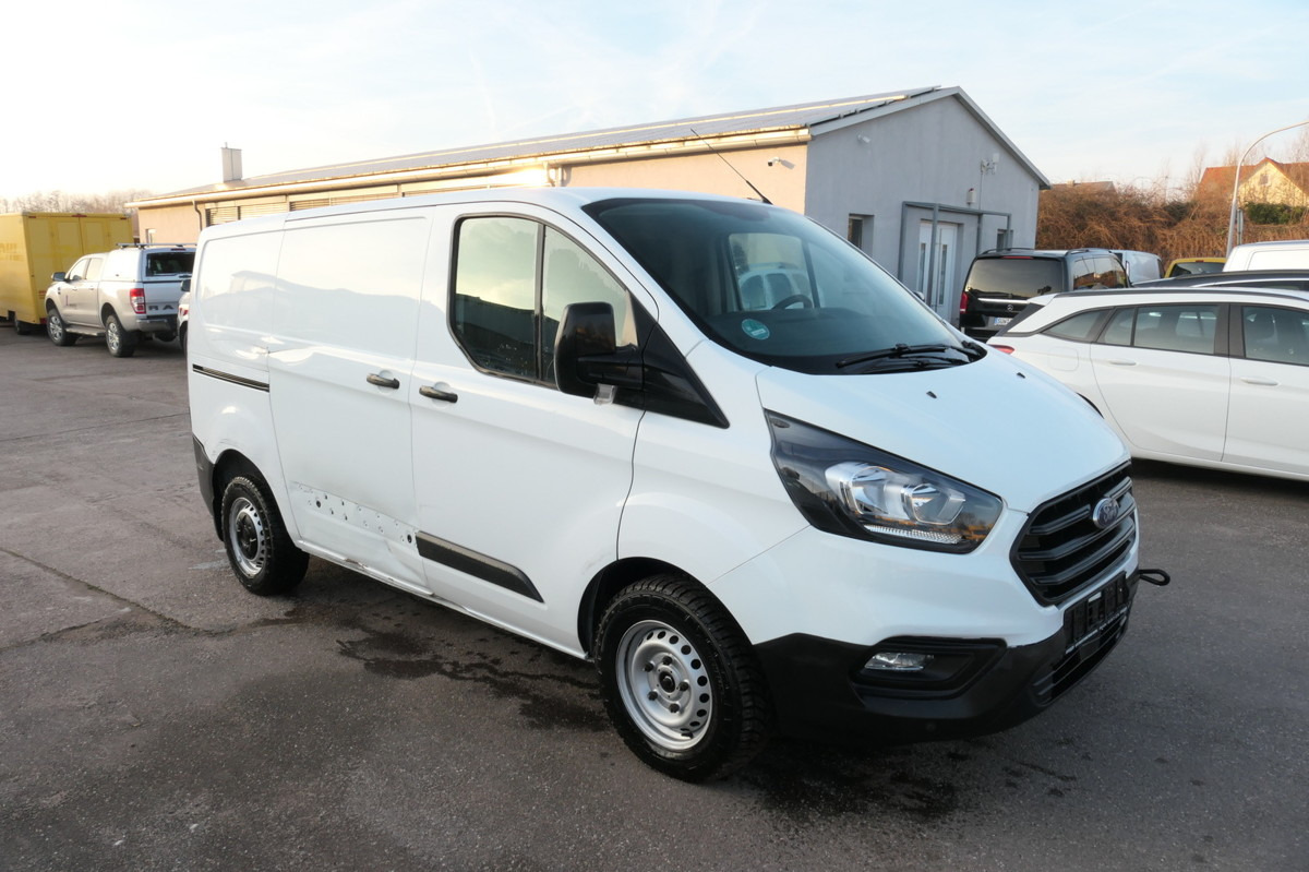 FORD Transit Custom 280 TDCI L1H1 COC KLIMA - Kis furgon: 1 kép. FORD Transit Custom 280 TDCI L1H1 COC KLIMA - Kis furgon: 1 kép.