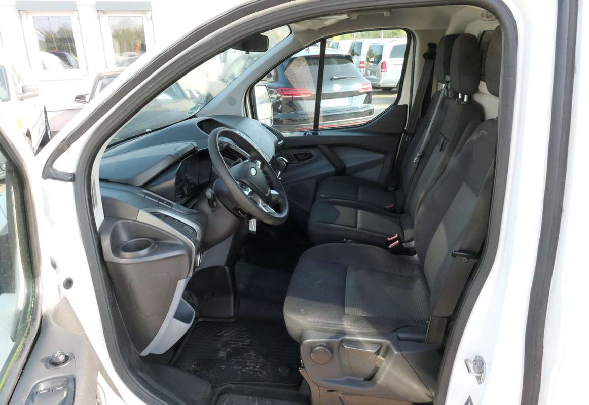 Kis furgon FORD Transit Custom 290 2.0 TDCi KLIMA TEMPOMAT AHK W: 10 kép.