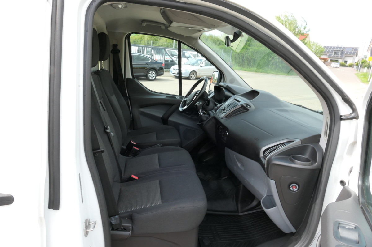 Kis furgon FORD Transit Custom 290 2.0 TDCi: 8 kép.