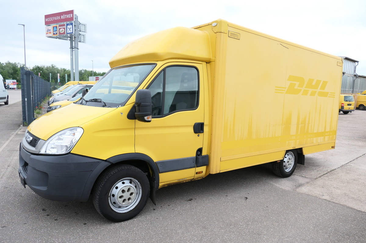IVECO Daily 35 S11 C30C AUTOMATIK KAMERA MAXI Regale D - Dobozos kisteherautó: 2 kép. IVECO Daily 35 S11 C30C AUTOMATIK KAMERA MAXI Regale D - Dobozos kisteherautó: 2 kép.