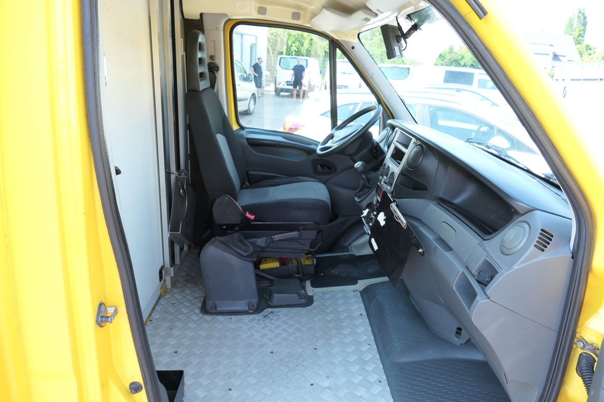 IVECO Daily 35 S11 C30C AUTOMATIK KAMERA MAXI Regale D - Dobozos kisteherautó: 5 kép. IVECO Daily 35 S11 C30C AUTOMATIK KAMERA MAXI Regale D - Dobozos kisteherautó: 5 kép.