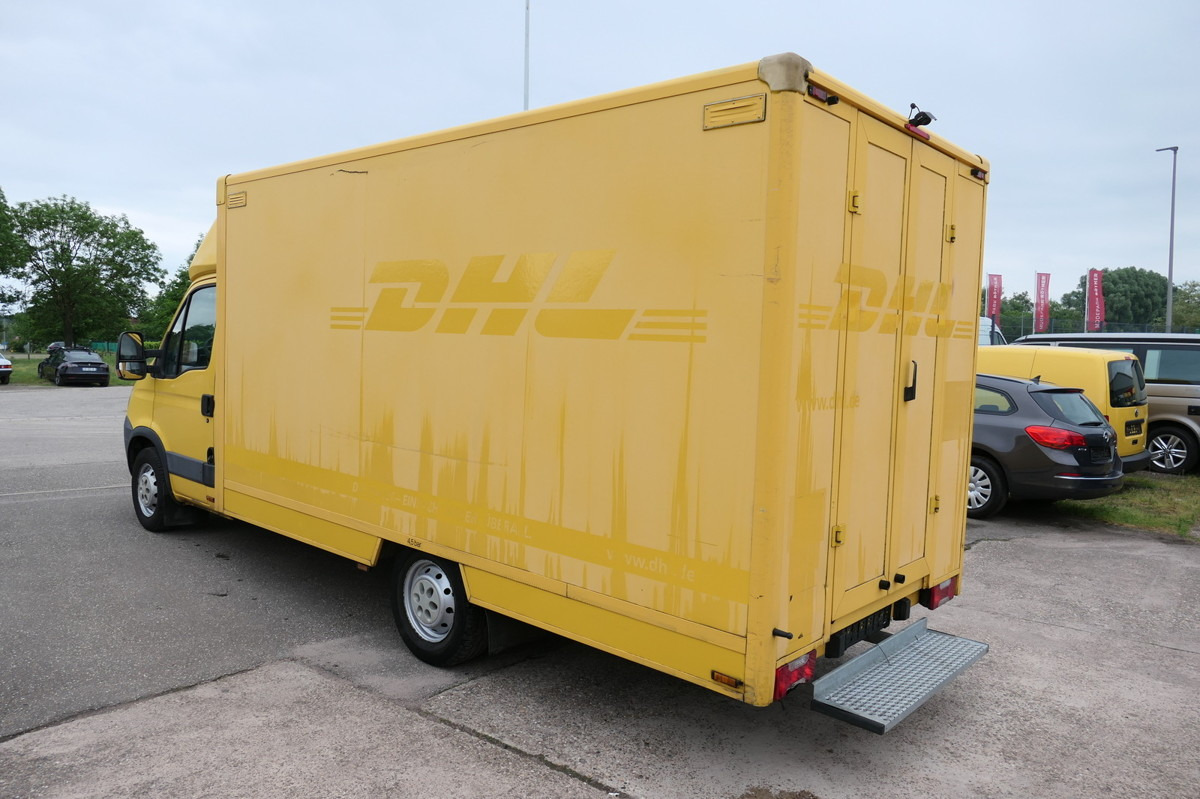 IVECO Daily 35 S11 C30C AUTOMATIK KAMERA MAXI Regale D - Dobozos kisteherautó: 5 kép. IVECO Daily 35 S11 C30C AUTOMATIK KAMERA MAXI Regale D - Dobozos kisteherautó: 5 kép.