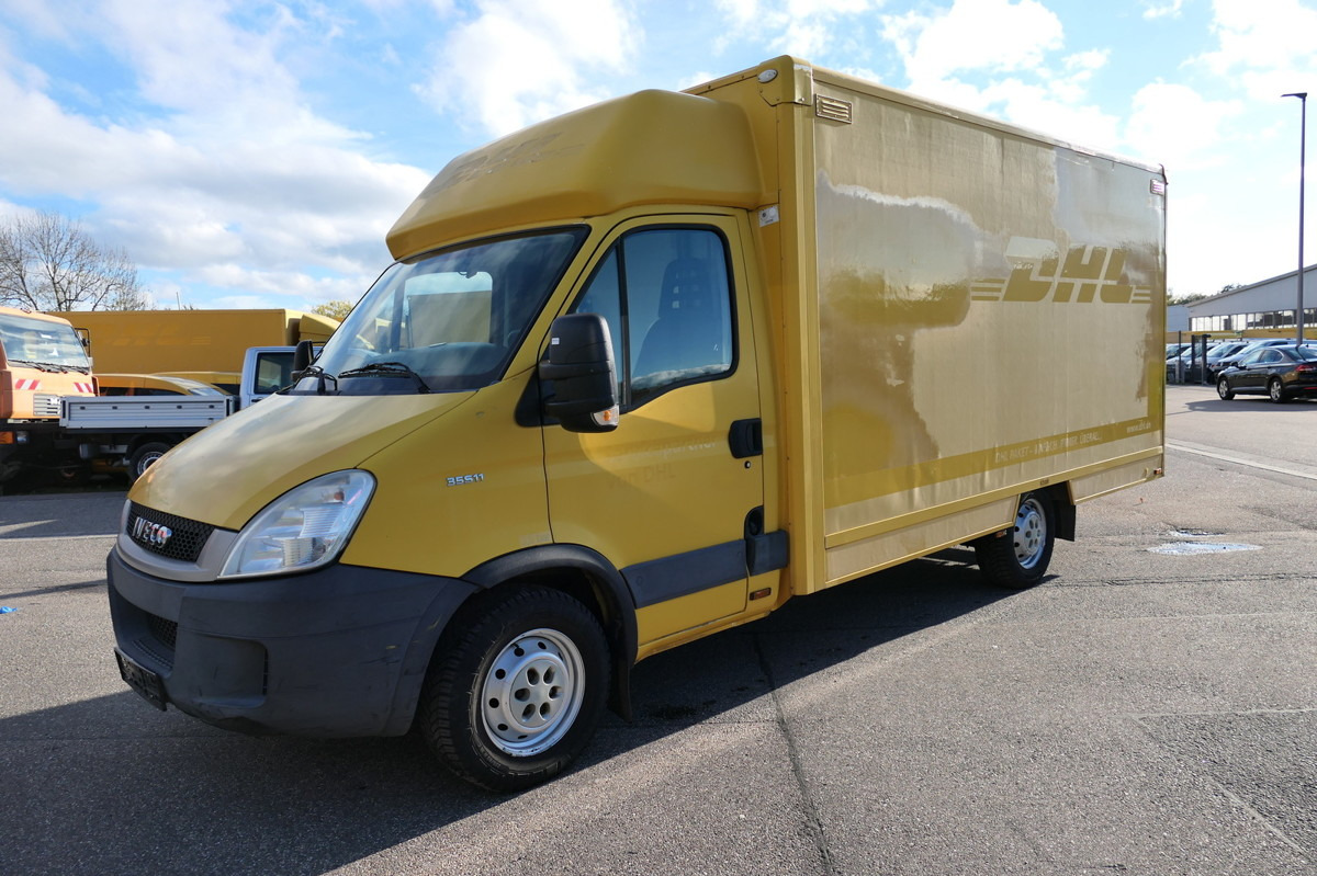 IVECO Daily 35 S11 C30C AUTOMATIK KAMERA MAXI Regale D - Dobozos kisteherautó: 1 kép. IVECO Daily 35 S11 C30C AUTOMATIK KAMERA MAXI Regale D - Dobozos kisteherautó: 1 kép.