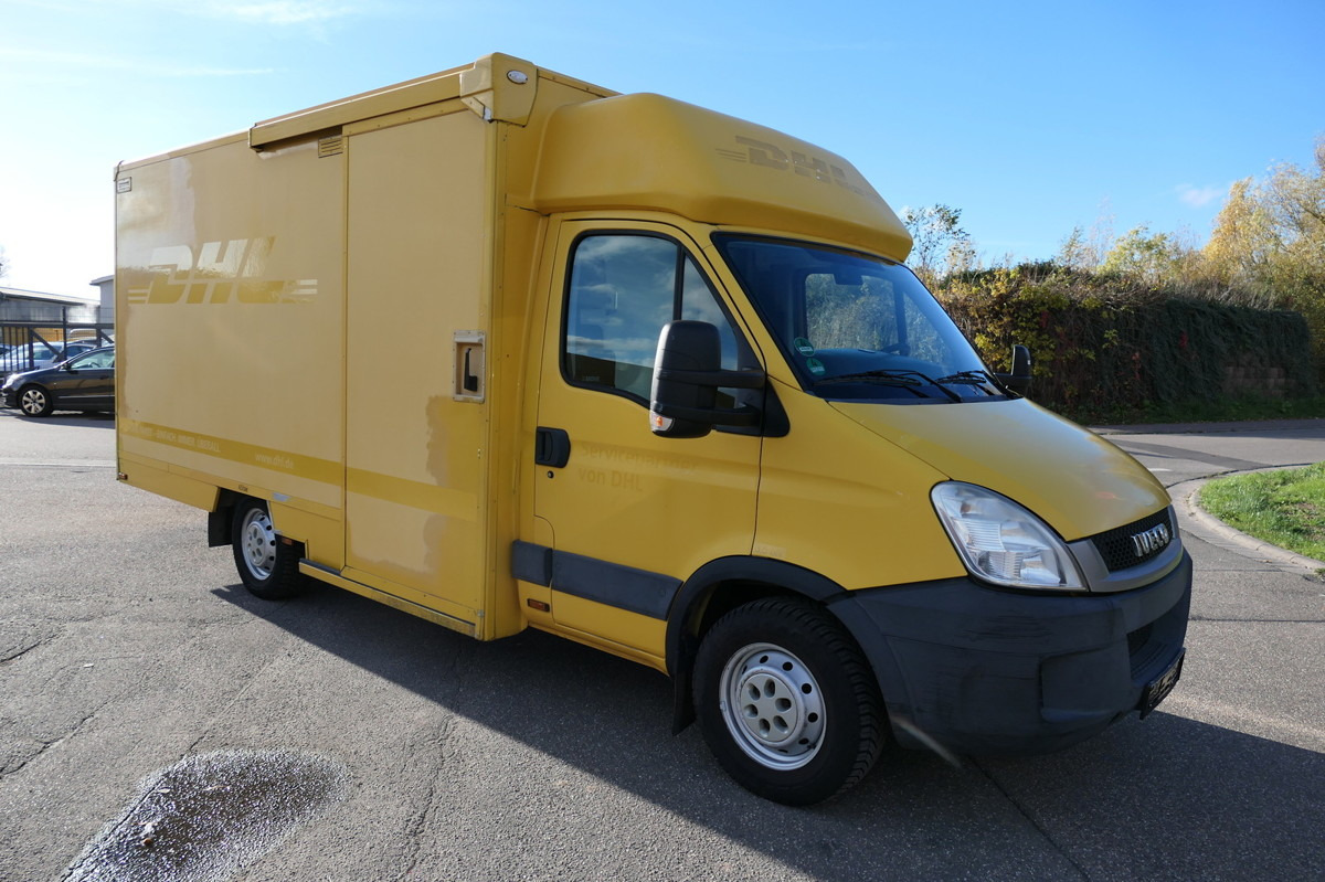 IVECO Daily 35 S11 C30C AUTOMATIK KAMERA MAXI Regale D - Dobozos kisteherautó: 2 kép. IVECO Daily 35 S11 C30C AUTOMATIK KAMERA MAXI Regale D - Dobozos kisteherautó: 2 kép.