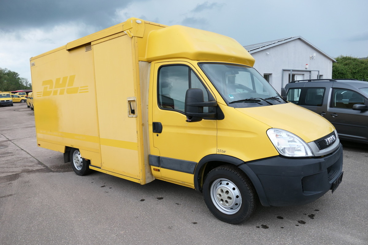 IVECO Daily 35 S11 C30C AUTOMATIK KAMERA MAXI Regale D - Dobozos kisteherautó: 3 kép. IVECO Daily 35 S11 C30C AUTOMATIK KAMERA MAXI Regale D - Dobozos kisteherautó: 3 kép.