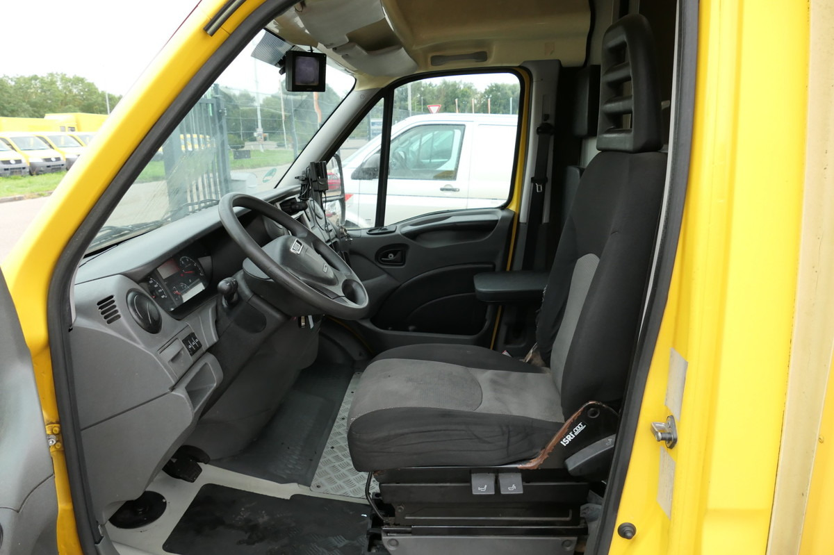 Dobozos kisteherautó IVECO Daily 35 S11 C30C AUTOMATIK KAMERA MAXI Regale L: 9 kép.