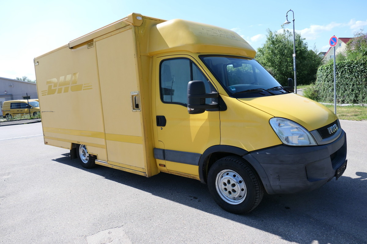 IVECO Daily 35 S11 C30C AUTOMATIK KAMERA MAXI Regale L - Dobozos kisteherautó: 3 kép. IVECO Daily 35 S11 C30C AUTOMATIK KAMERA MAXI Regale L - Dobozos kisteherautó: 3 kép.