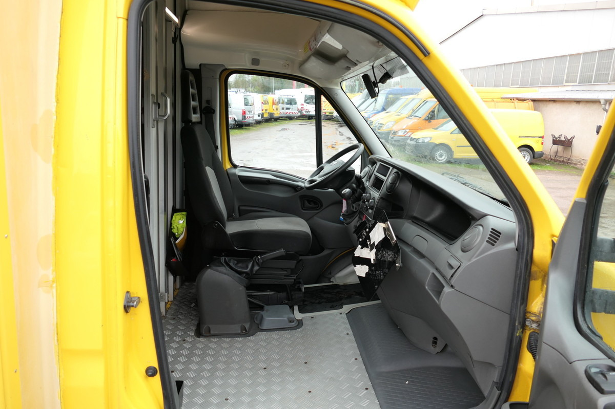 IVECO Daily 35 S11 C30C AUTOMATIK KAMERA Regale LUFT D - Dobozos kisteherautó: 5 kép. IVECO Daily 35 S11 C30C AUTOMATIK KAMERA Regale LUFT D - Dobozos kisteherautó: 5 kép.