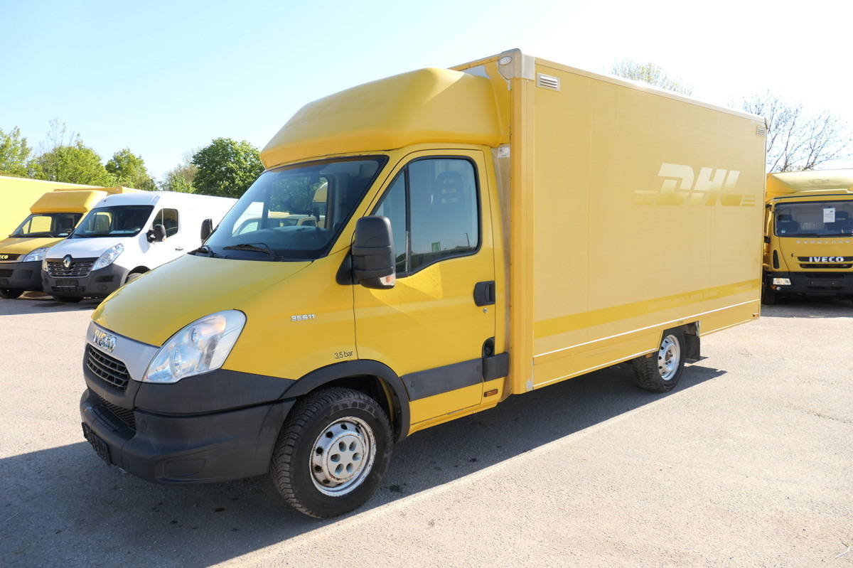IVECO Daily 35 S11 C30C AUTOMATIK KAMERA Regale LUFT D - Dobozos kisteherautó: 1 kép. IVECO Daily 35 S11 C30C AUTOMATIK KAMERA Regale LUFT D - Dobozos kisteherautó: 1 kép.