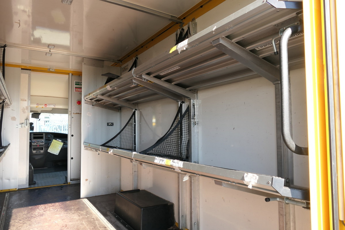 IVECO Daily 35 S11 C30C AUTOMATIK KAMERA Regale LUFT D - Dobozos kisteherautó: 5 kép. IVECO Daily 35 S11 C30C AUTOMATIK KAMERA Regale LUFT D - Dobozos kisteherautó: 5 kép.