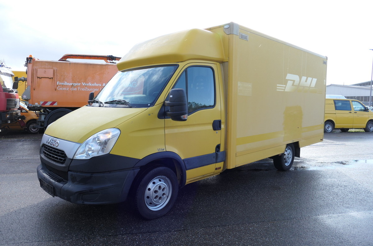 IVECO Daily 35 S11 C30C AUTOMATIK KAMERA Regale LUFT D - Dobozos kisteherautó: 1 kép. IVECO Daily 35 S11 C30C AUTOMATIK KAMERA Regale LUFT D - Dobozos kisteherautó: 1 kép.