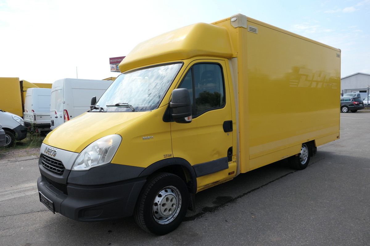 IVECO Daily 35 S11 C30C AUTOMATIK KAMERA Regale LUFT D - Dobozos kisteherautó: 2 kép. IVECO Daily 35 S11 C30C AUTOMATIK KAMERA Regale LUFT D - Dobozos kisteherautó: 2 kép.