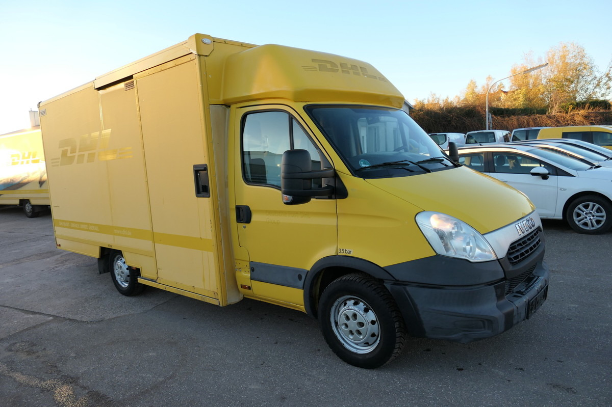 IVECO Daily 35 S11 C30C AUTOMATIK KAMERA Regale LUFT D - Dobozos kisteherautó: 2 kép. IVECO Daily 35 S11 C30C AUTOMATIK KAMERA Regale LUFT D - Dobozos kisteherautó: 2 kép.