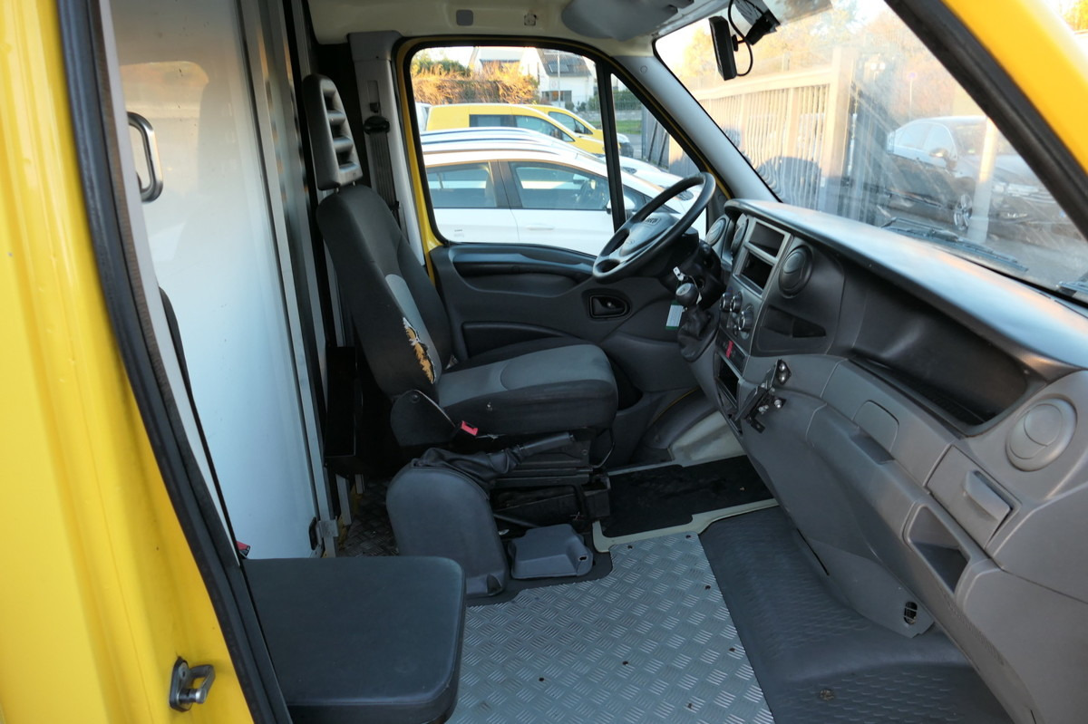 IVECO Daily 35 S11 C30C AUTOMATIK KAMERA Regale LUFT D - Dobozos kisteherautó: 5 kép. IVECO Daily 35 S11 C30C AUTOMATIK KAMERA Regale LUFT D - Dobozos kisteherautó: 5 kép.